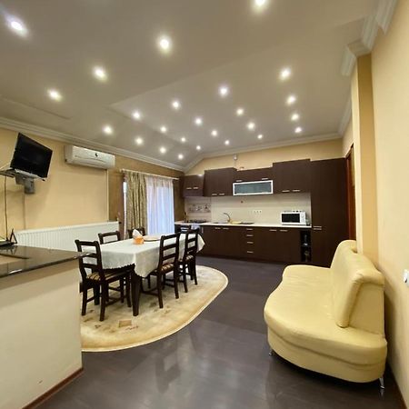 Central Apart Apartment Орадеа Екстериор снимка